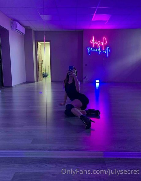 nickyxxlicky model hot img
