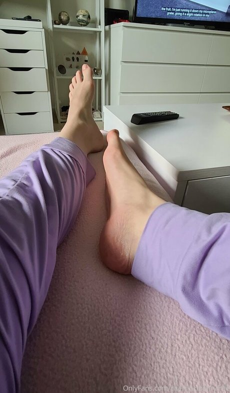 cherryvonfairyfree sexy pornstar pic