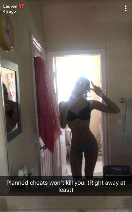 Laurenmarieskye nude pornstar img