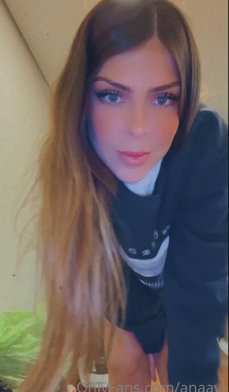 Ana Bruna Avila art actress image