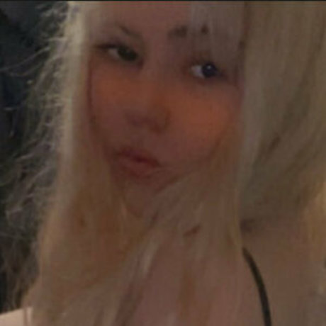 chewywaifu2 hot star image