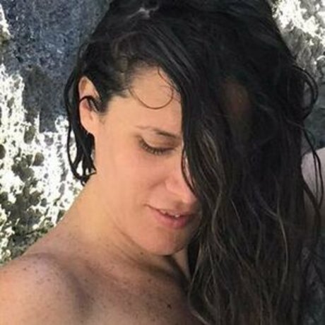 luli qos model naked pics