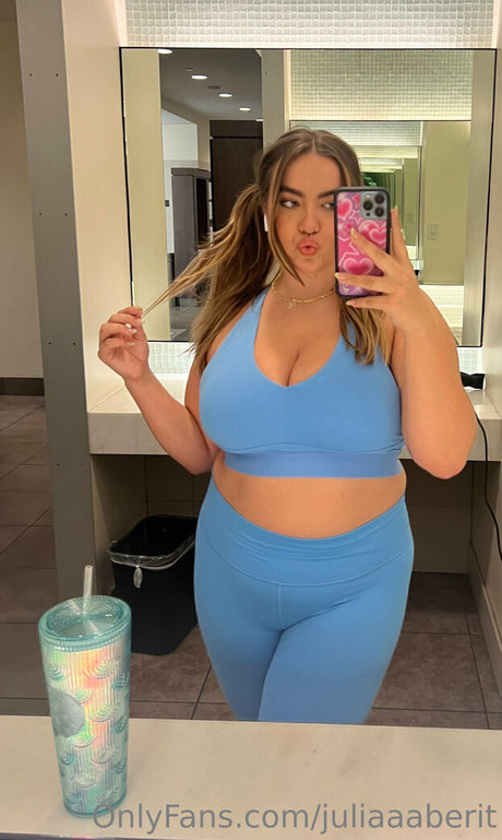 juliiaaberitttt nude star pictures