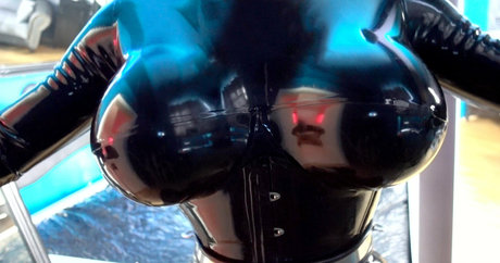 rubberdollemma pornstar adult pic