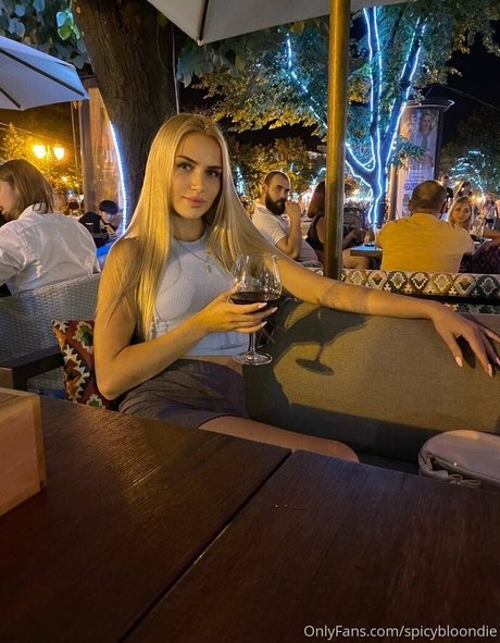 spicybloondie free pornstar gallery