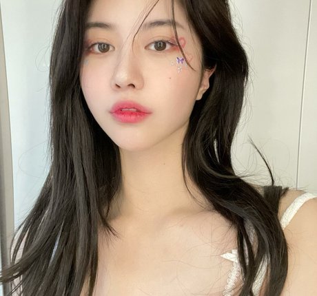 Lee Hayun exclusive actress pics