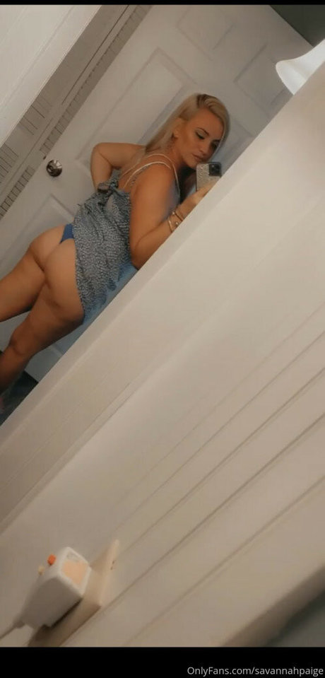 Savannah Paige beautiful star photo