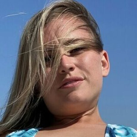 Savannah Paige xxx model pic