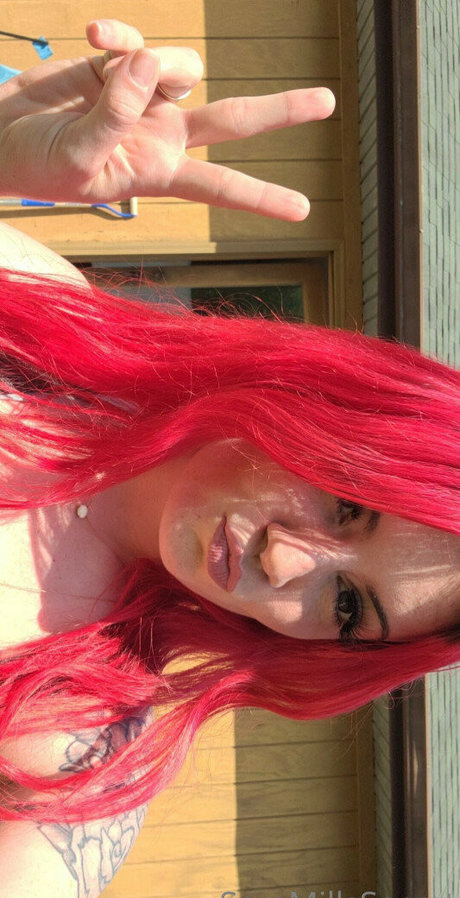 Sara Mills star porn photo