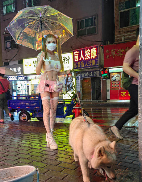 SexyCyborg erotic actress pics