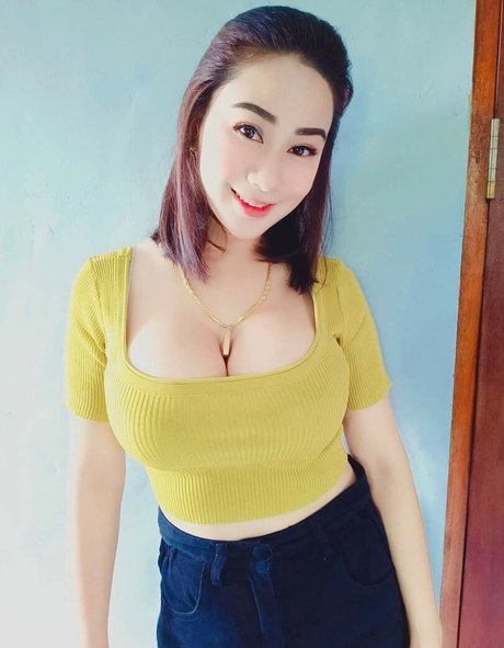 knees onlyfans perfect photos