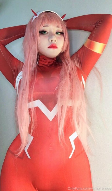 vampireneee porn model img