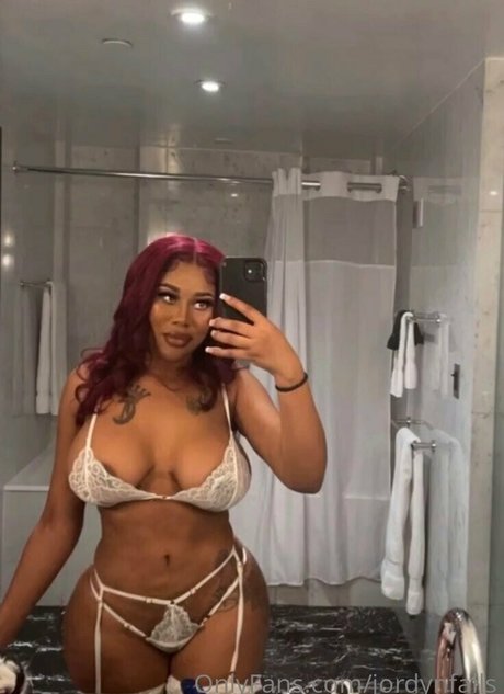 jordynfalls top profile image