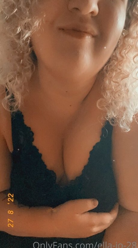ella jo 28 erotic star archive