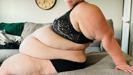 ella jo 28 nude model photo