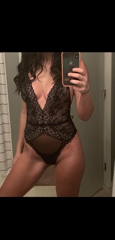 Doreencurves pornstar perfect images