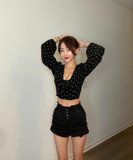 Yeonmi Park star pics