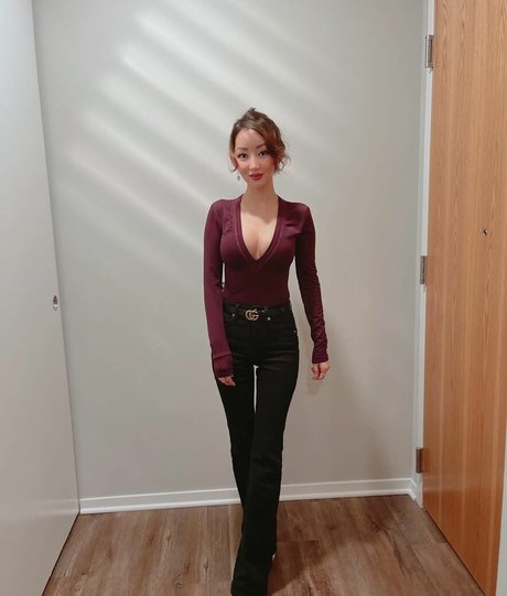 Yeonmi Park free actress picture