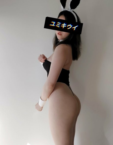 Yumi Kiwi pornstar sexy pic