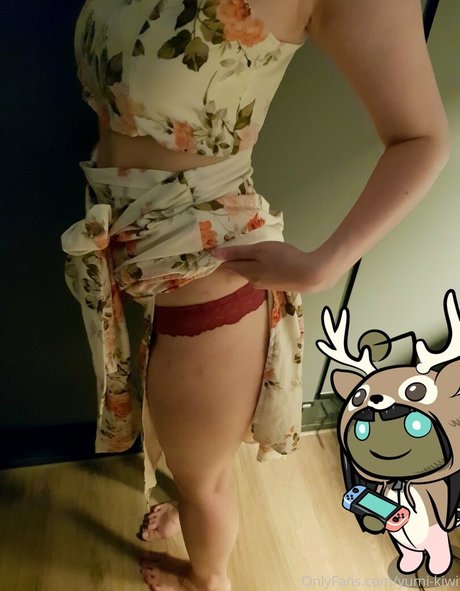 Yumi Kiwi star nudes pics