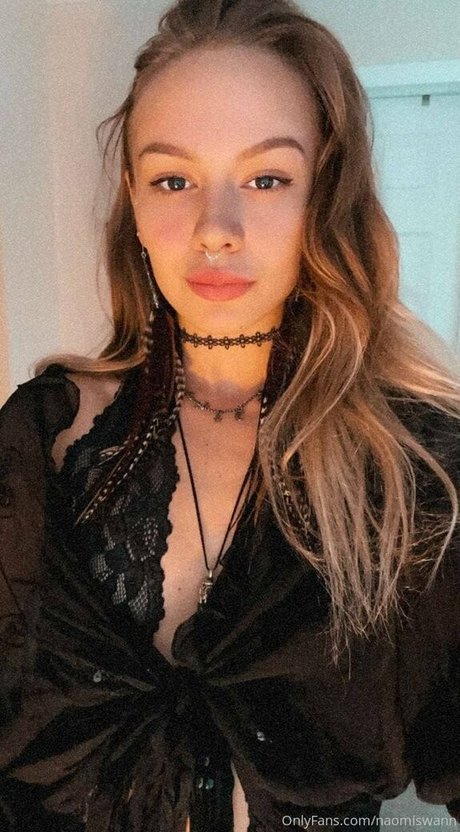naomiswann art pornstar pic