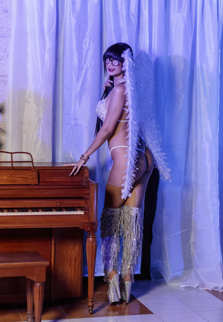 Mia Marin beautiful star images