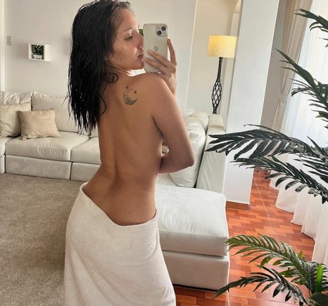 Catalina Mel nice pornstar pic