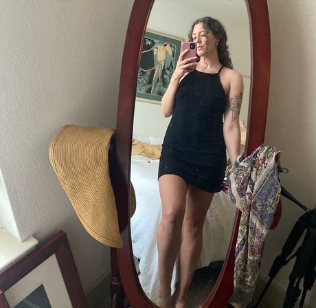 Nicole Quinn erotic star picture