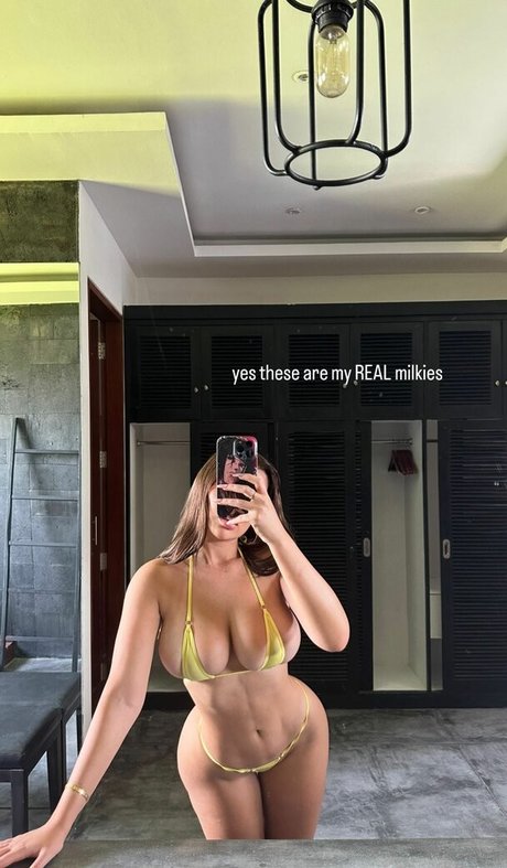 Mikaela Testa model hd pics