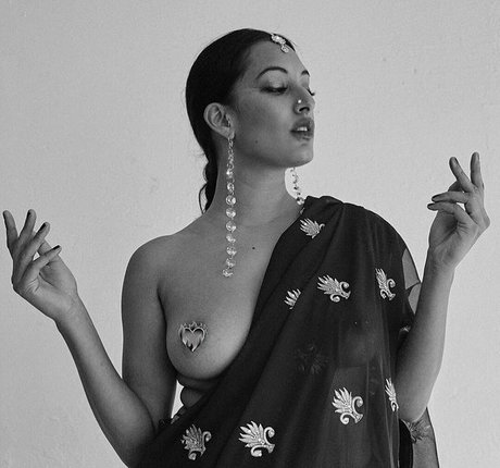 Kali Sudhra pornstar nude pictures