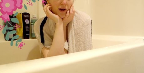 Rose Kelly nice pornstar pic