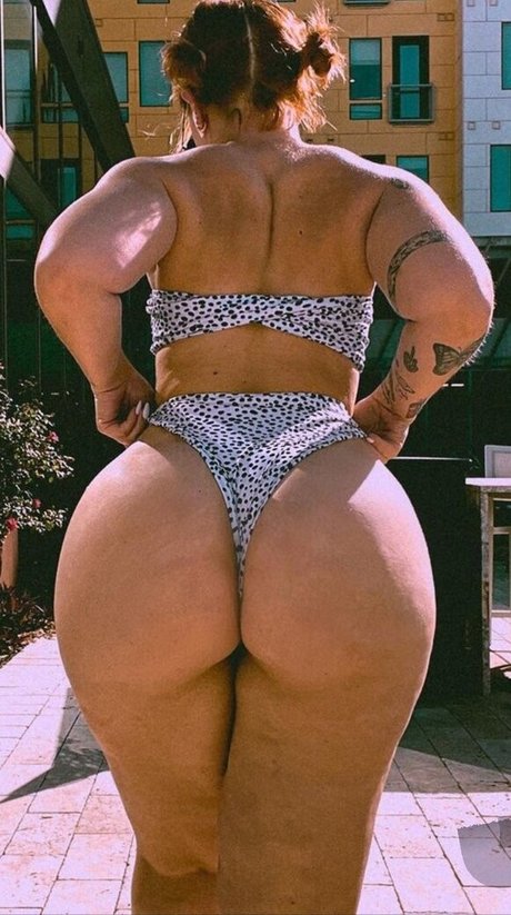 taylorwrenmarie nude model pic