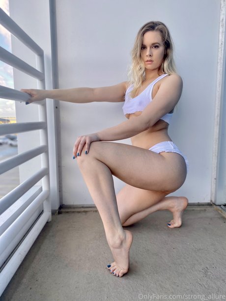 Strong Allure erotic actress photo