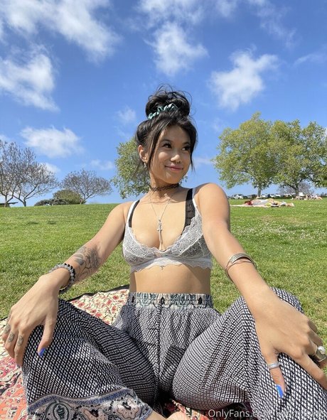 Keomiloves star nude img