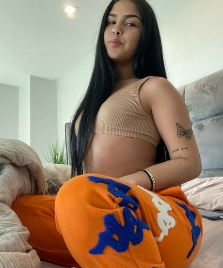 Thalia Rodriguez erotic model img