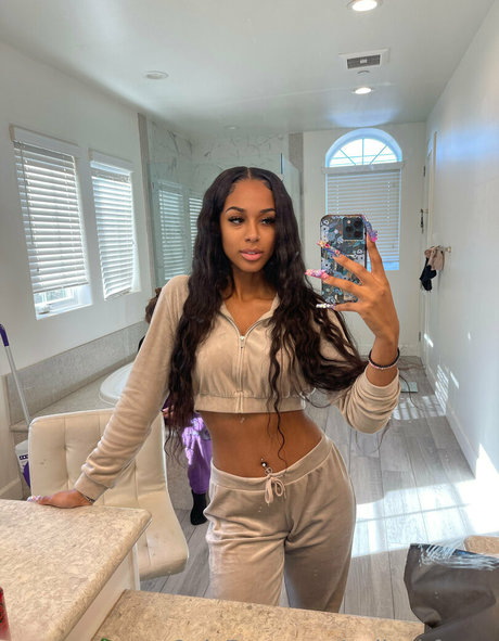 Aaliyah Foxxx nude pornstar images