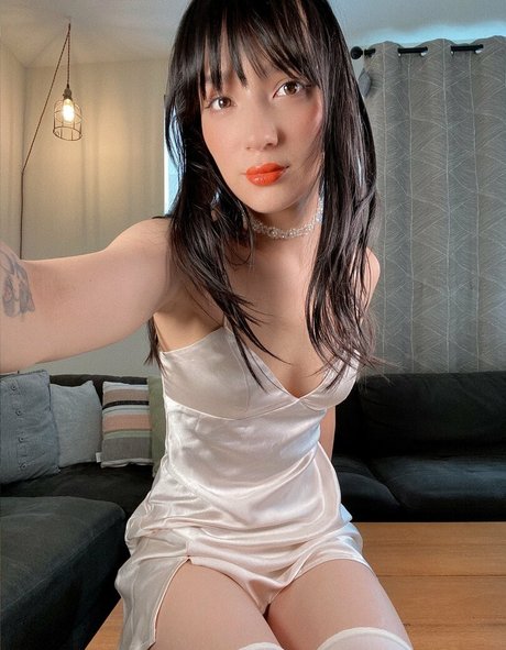 reiyoshida xxx model pics