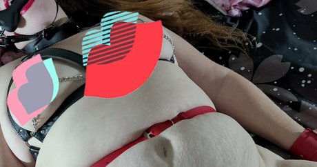 bloodylovely nudes star pic