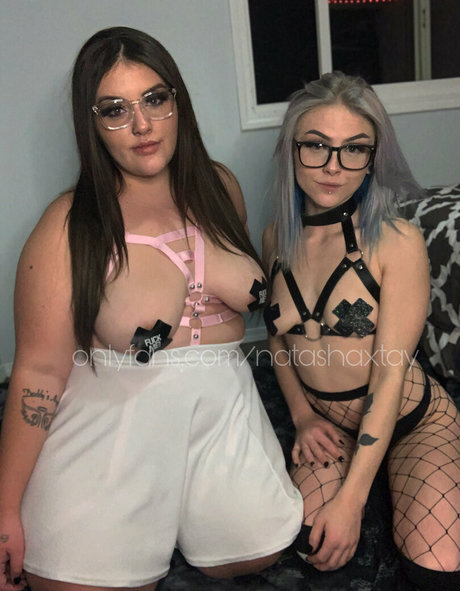 freeakymistress hd model images