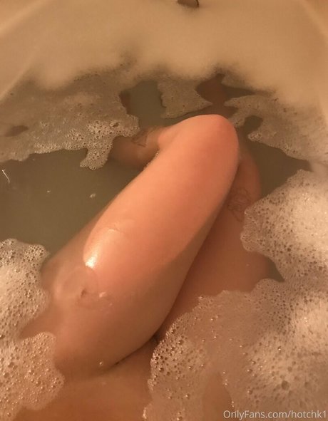 hotchk1 pornstar nude picture