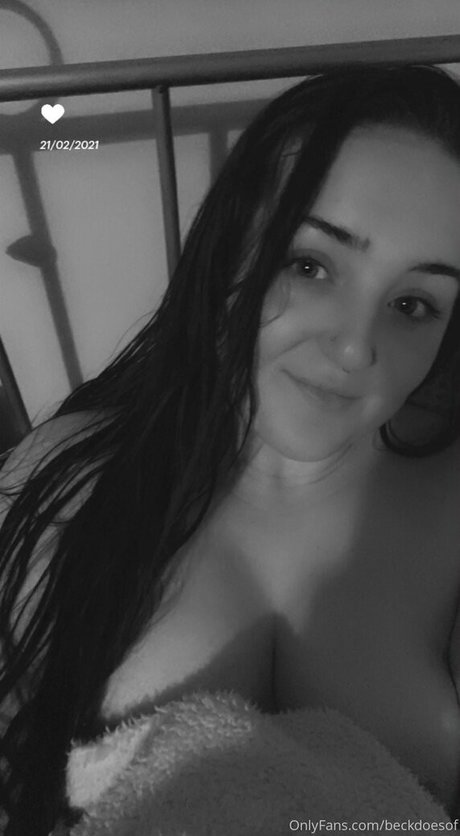 beckdoesof star hot pics