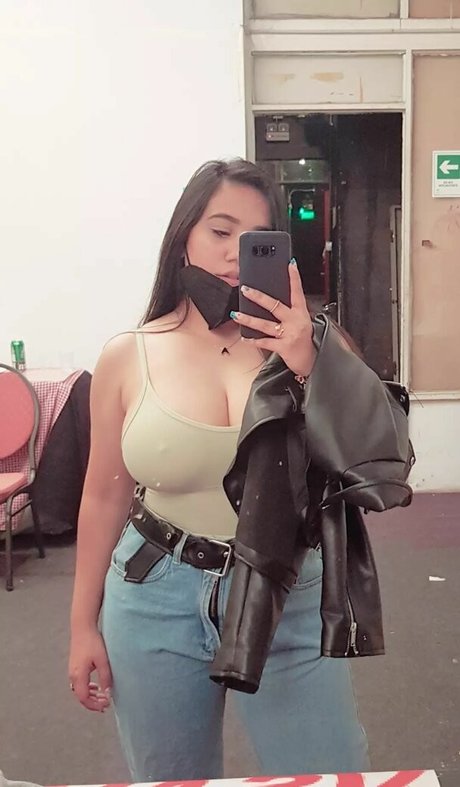 Toomuchtumbao pornstar nude photo