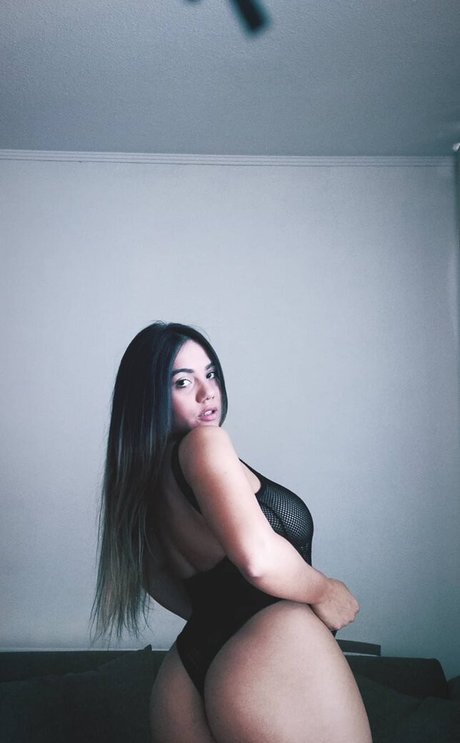 Toomuchtumbao exclusive pornstar image
