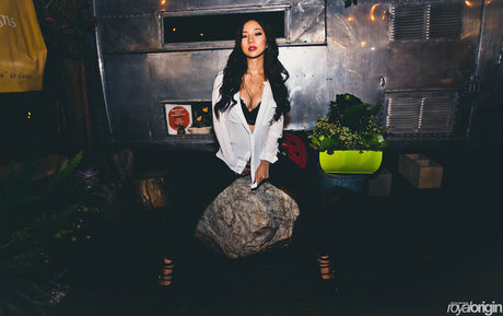 Sara Choi sex model galleries