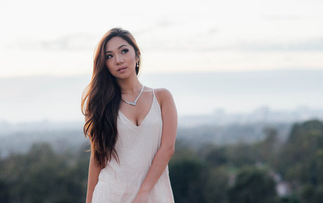 Sara Choi model porn pics