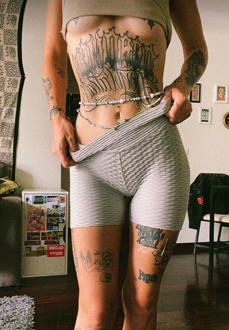 FoxyBebe420 hot actress images