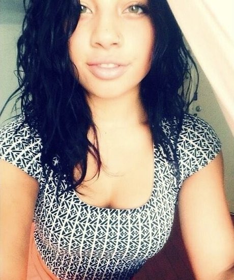 Kiana Lede model hot pictures