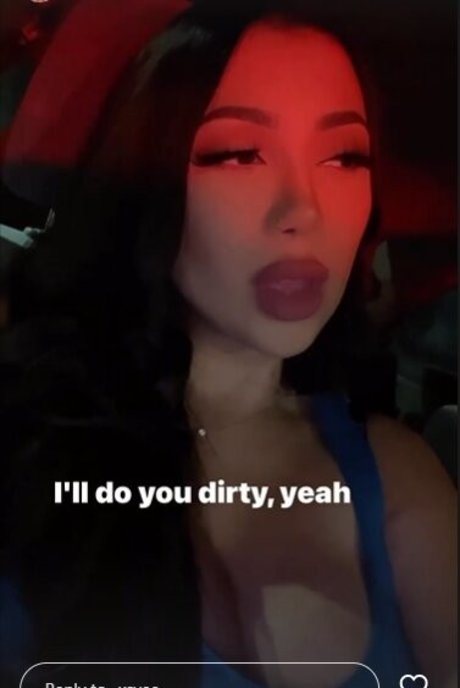 xsvee erotic pornstar img