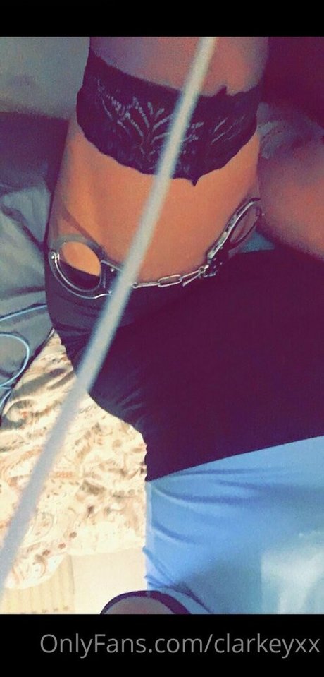 clarkeyxx sexy pornstar img