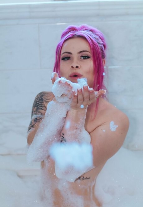 lucylavagirlfree model best photos